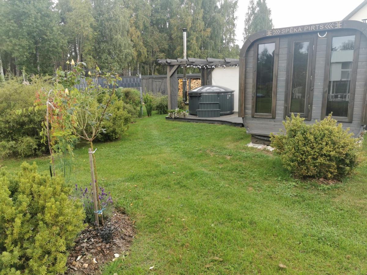 Sapni Vila Kolka Exterior foto